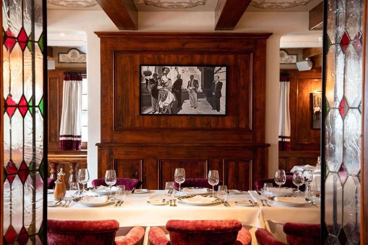 Airelles Courchevel, Les Airelles Hotel