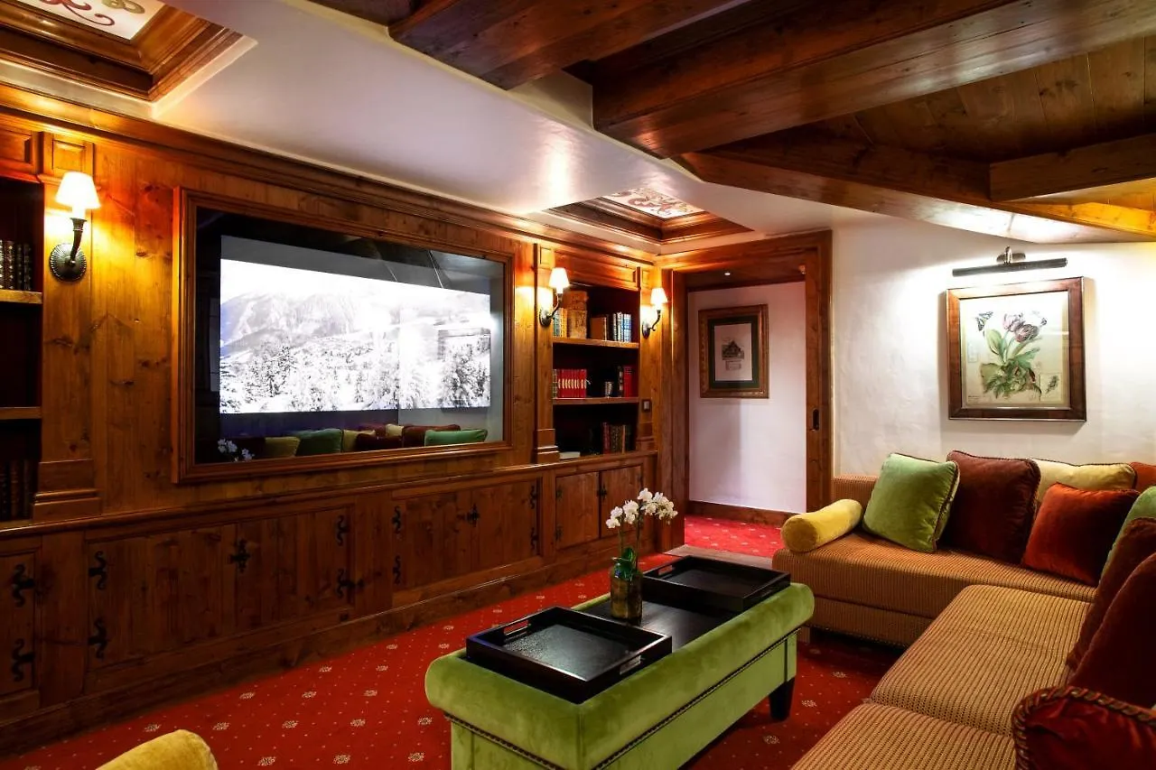 Airelles Courchevel, Les Airelles Hotel