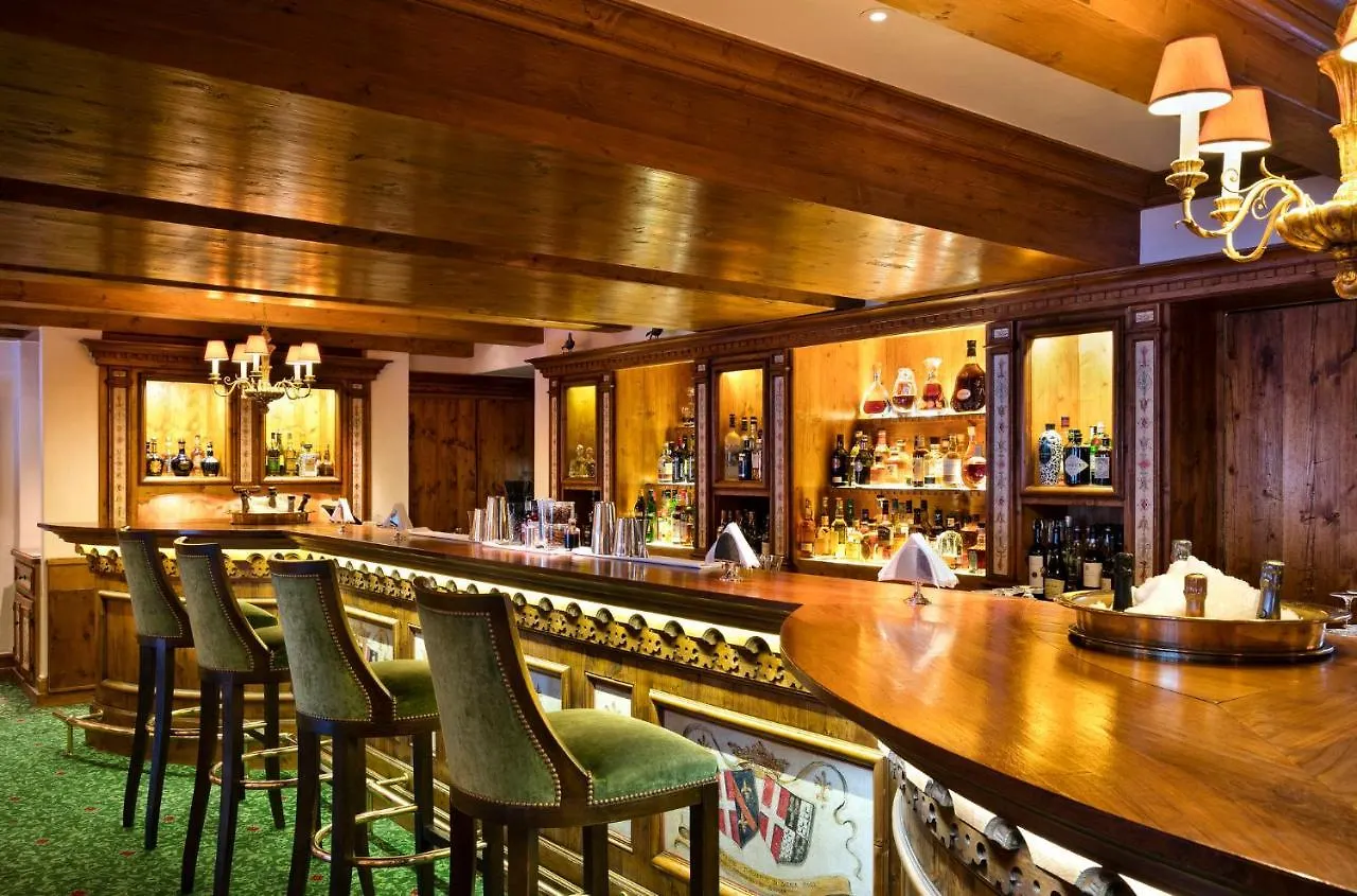 Airelles Courchevel, Les Airelles Hotel