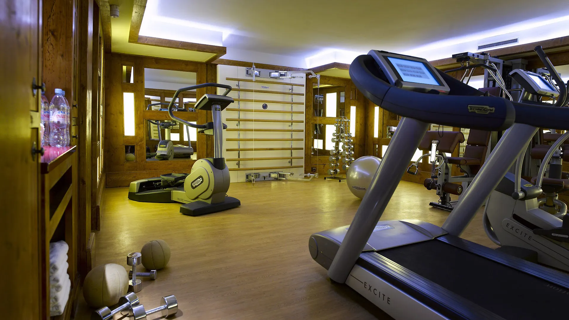 Airelles Courchevel, Les Airelles Hotel